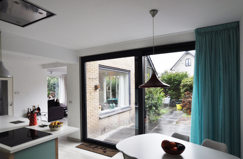pui in keuken ontwerp uitbouw woning architectuur interieur pui