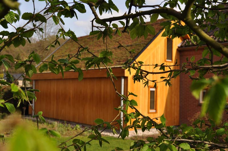 architectuur aanbouw levensloopbestendig accoyahout sedum dak groendak